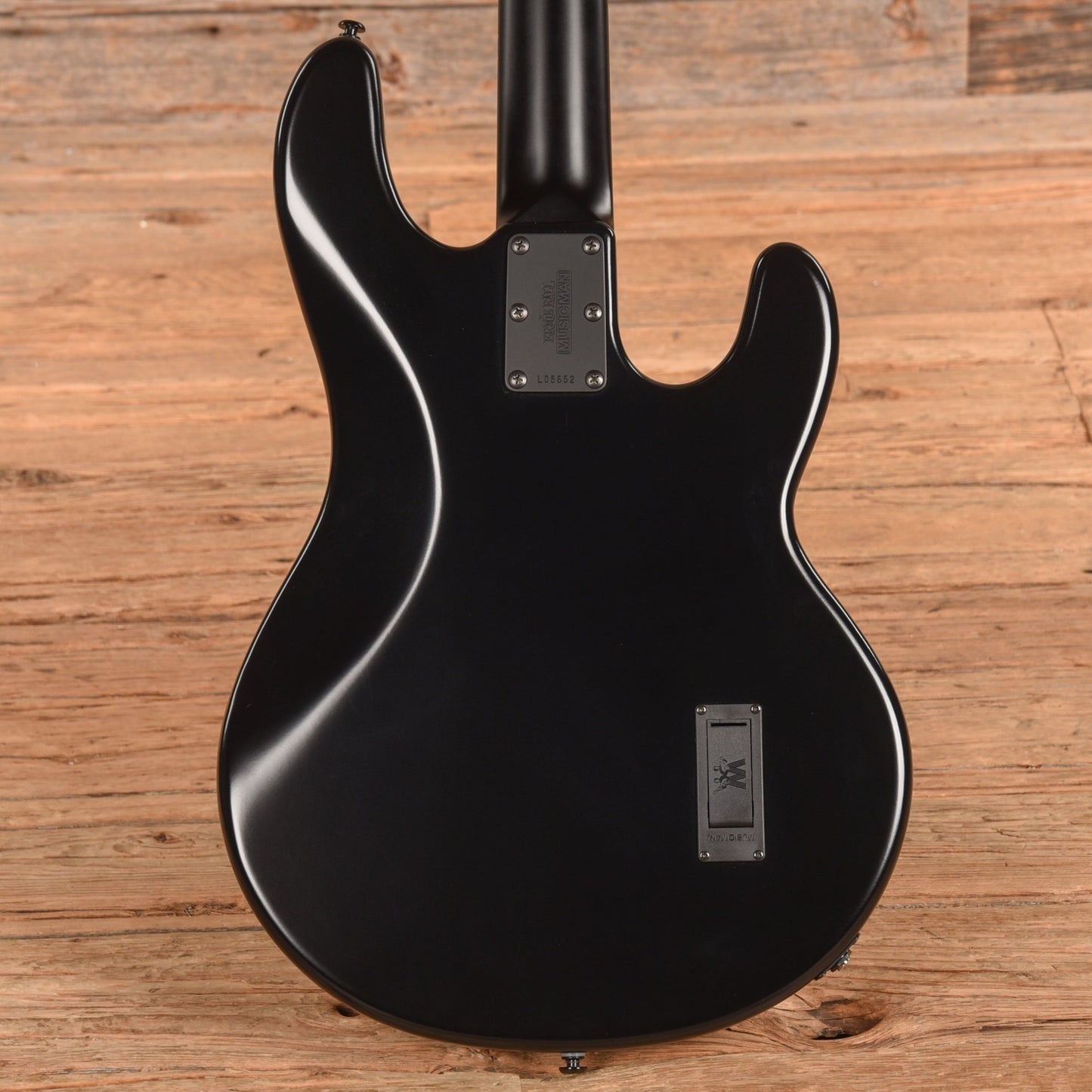 Music Man StingRay 3 EQ H Stealth Black 2017 LEFTY