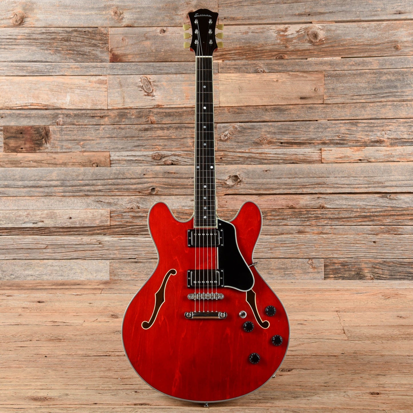 Eastman T386 Red 2021