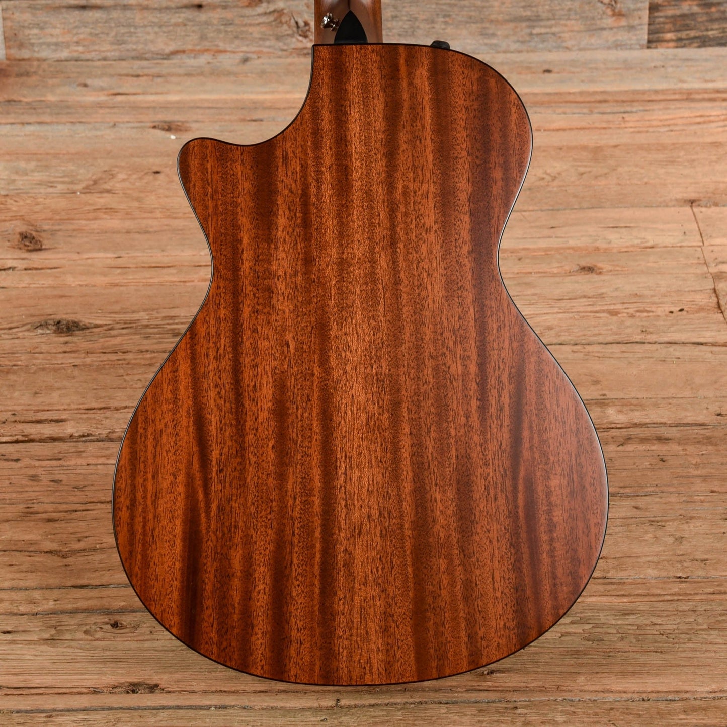 Taylor 322ce 12-Fret Sunburst 2023