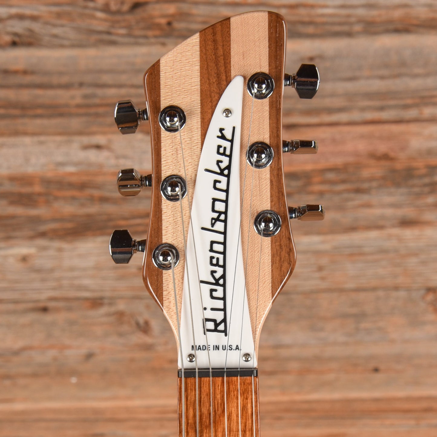 Rickenbacker 330 Mapleglo 2022