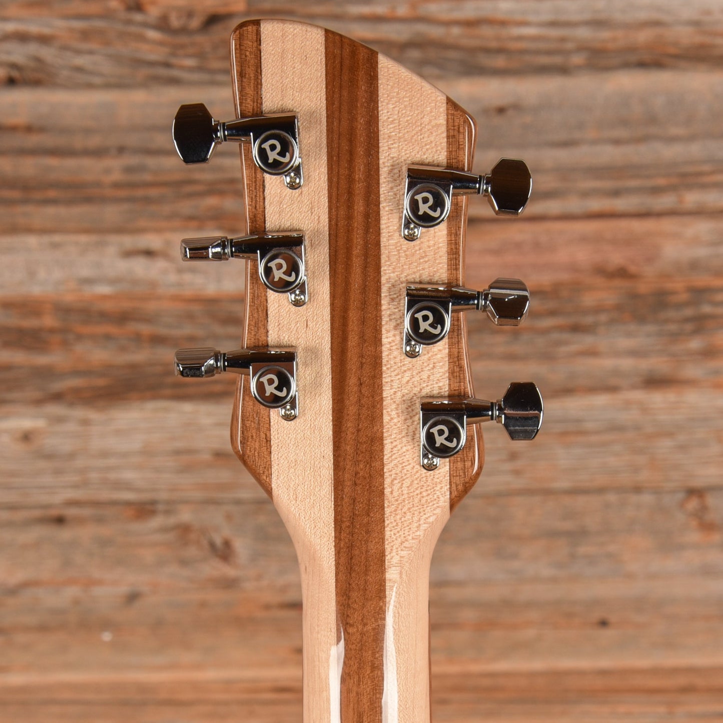 Rickenbacker 330 Mapleglo 2022