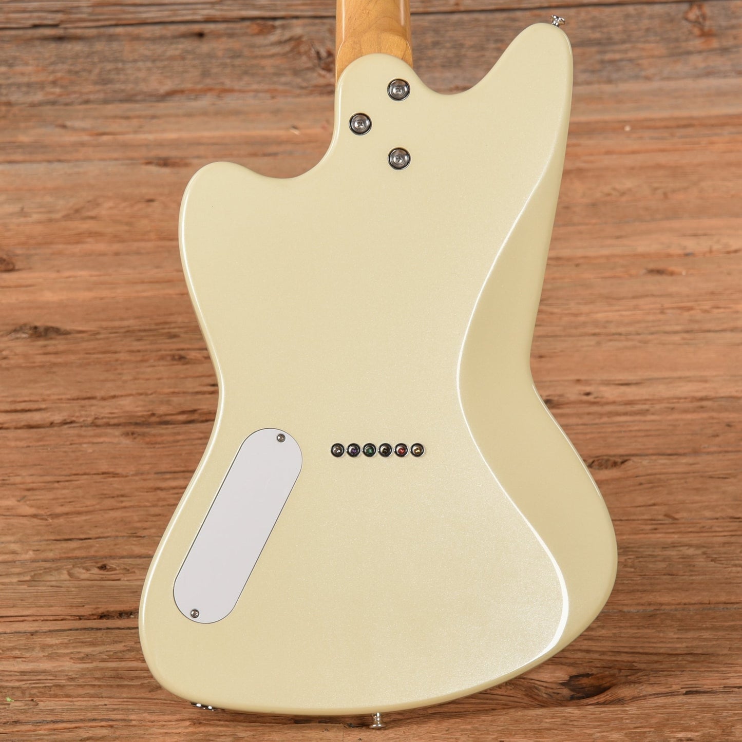 Harmony Silhouette Pearl White