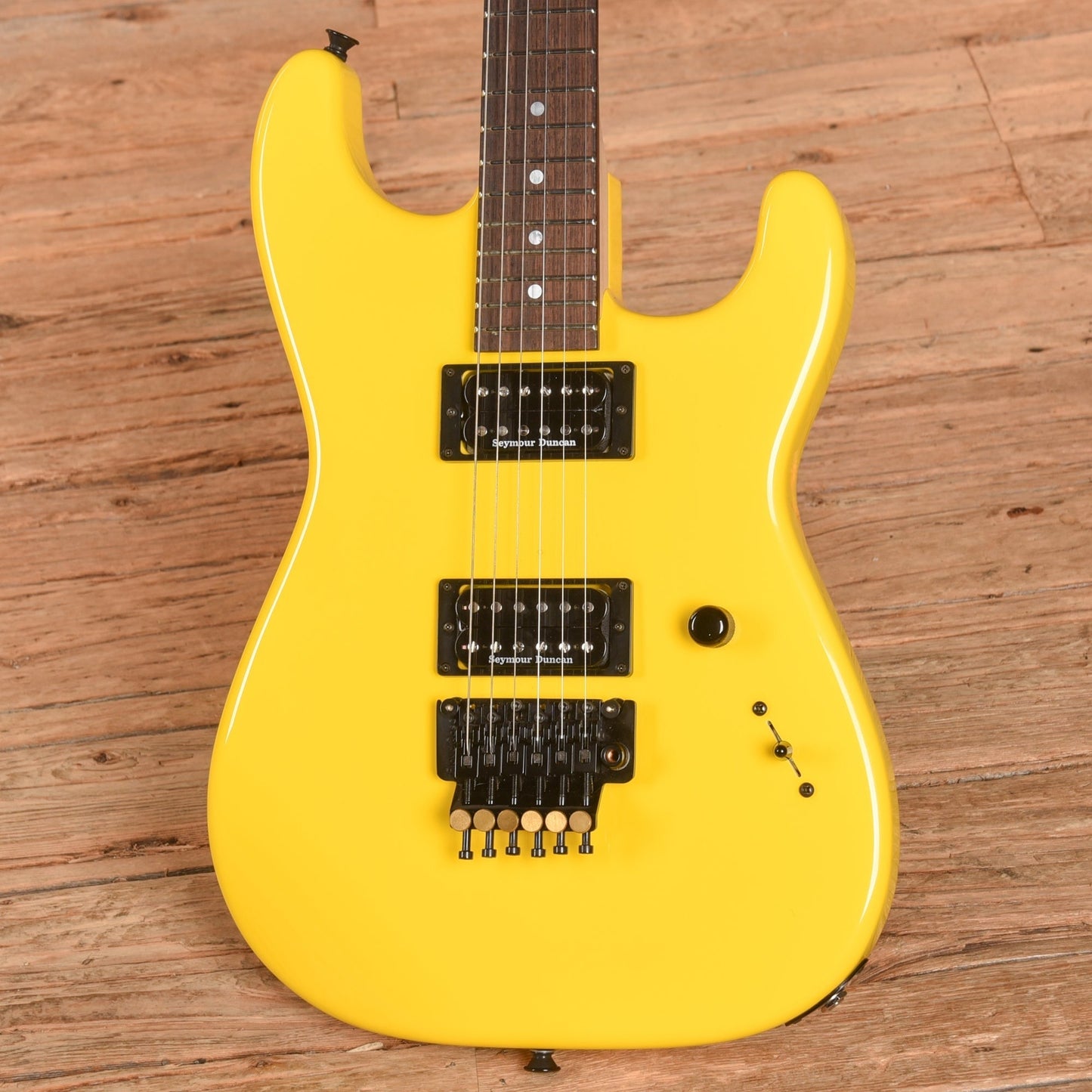 Charvel Custom Shop San Dimas Graffiti Yellow 2023
