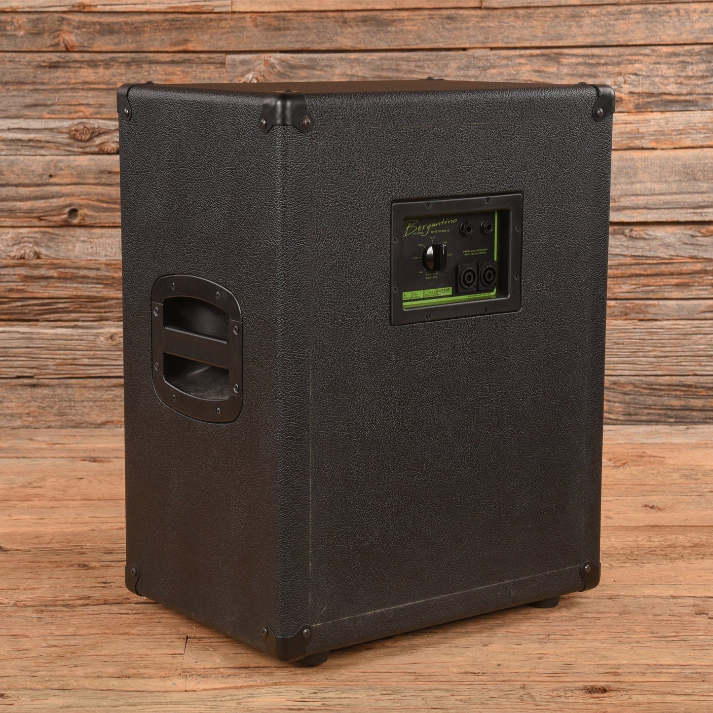 Bergantino HDN210 400-Watt 2x10" Bass Speaker Cab