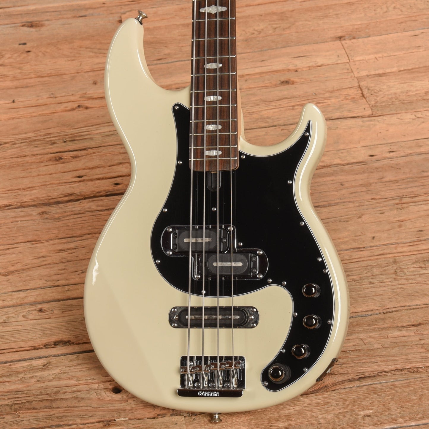 Yamaha BB1024X White