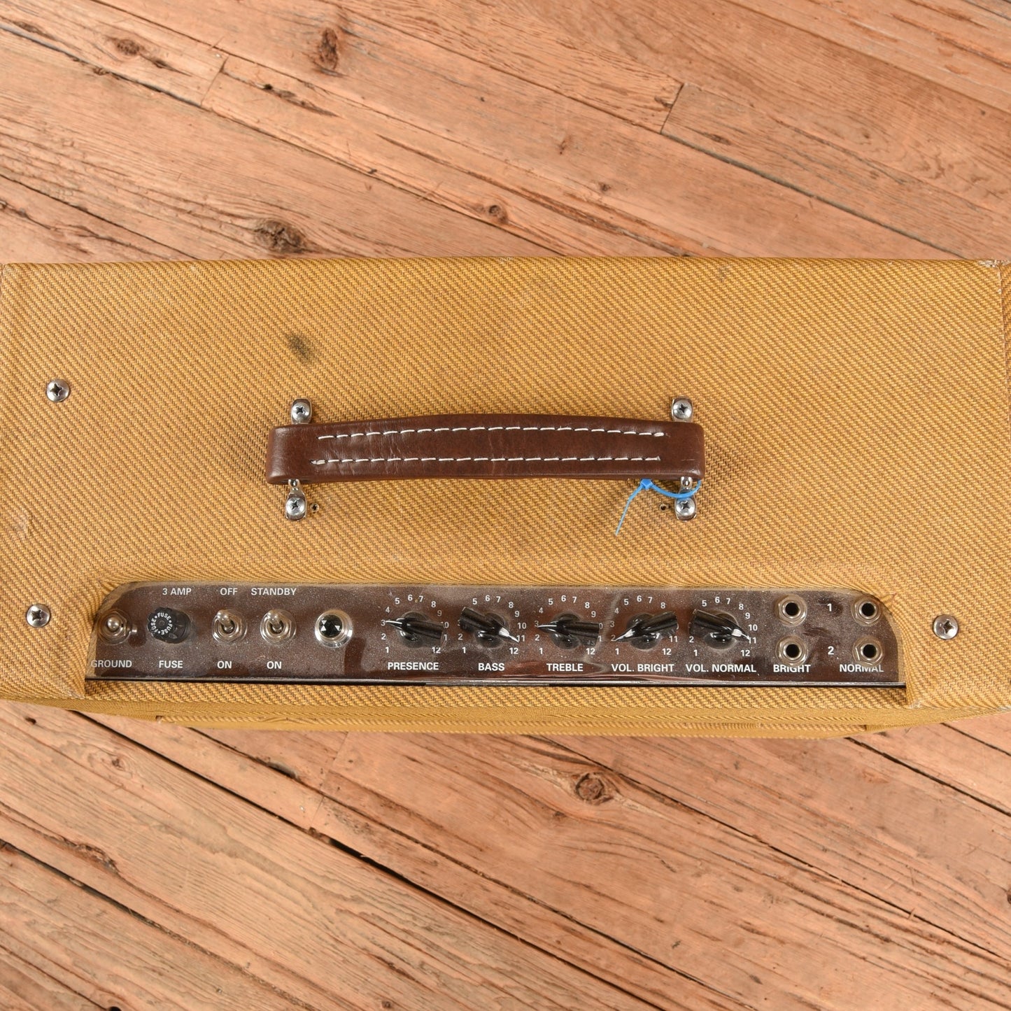 Victoria 35210 Tweed w/Schroeder Amplification 2110 Speakers