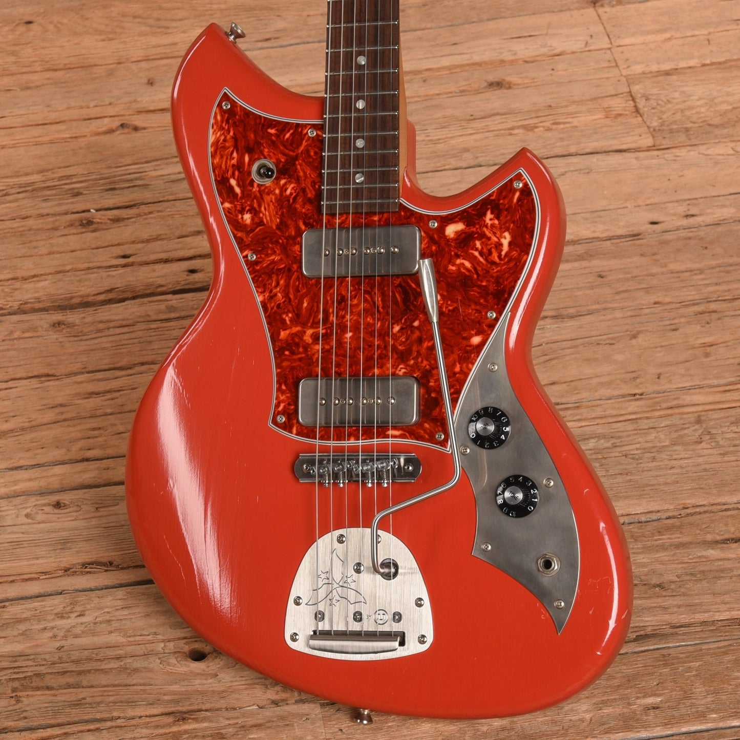 Novo Serus J Extra Light Relic Fiesta Red 2025