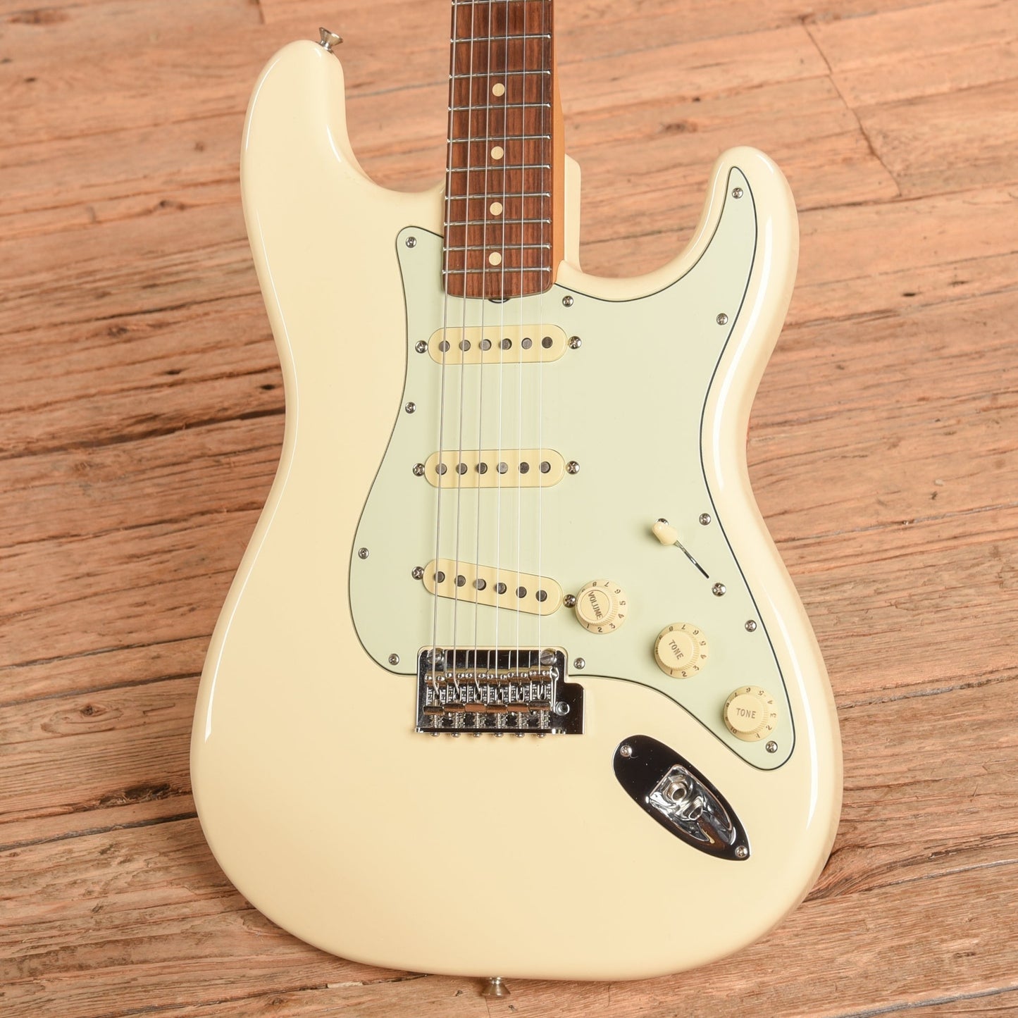 Fender Vintera 60s Modified Stratocaster Olympic White 2021