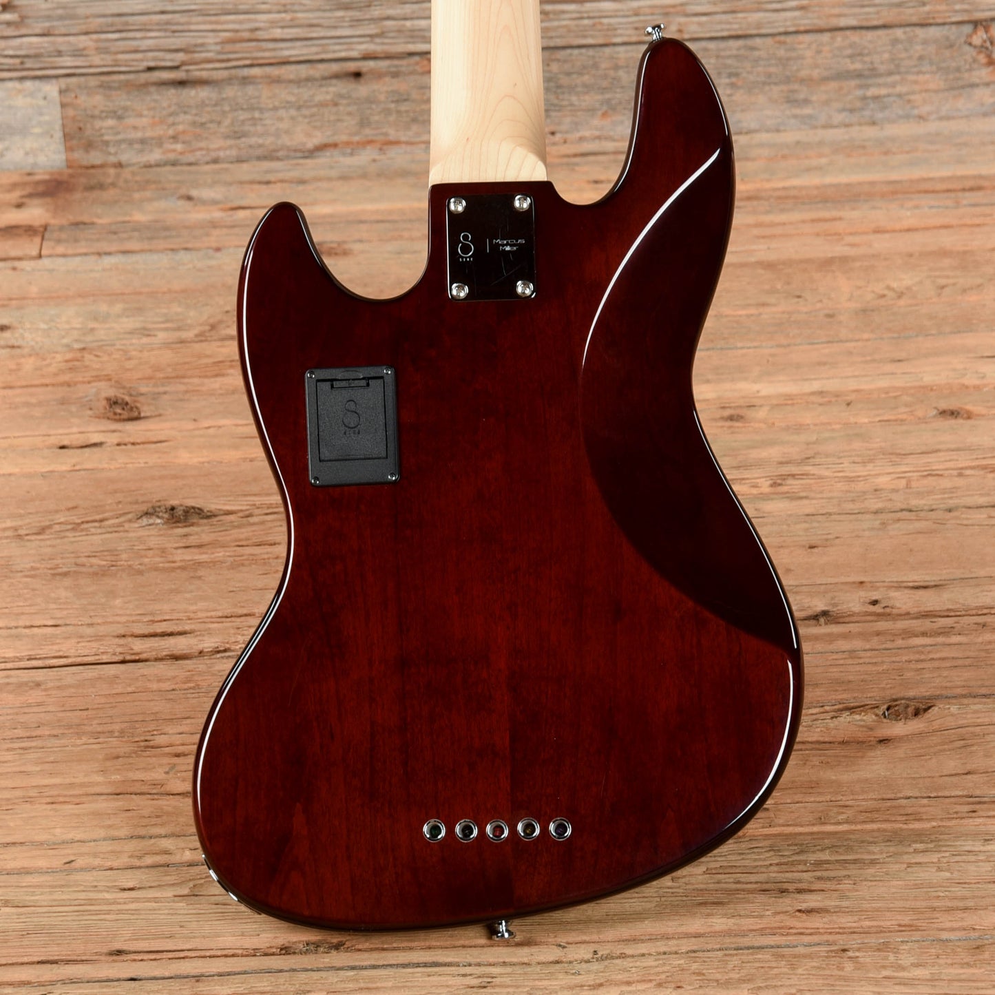 Sire Marcus Miller V7 5-String Sunburst 2024