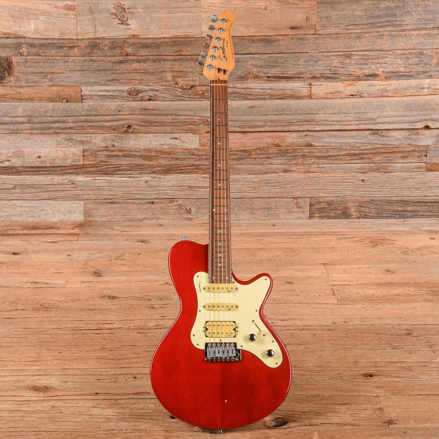 Godin Model SDxt Red