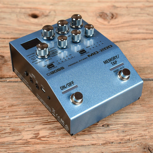 Boss MD-200