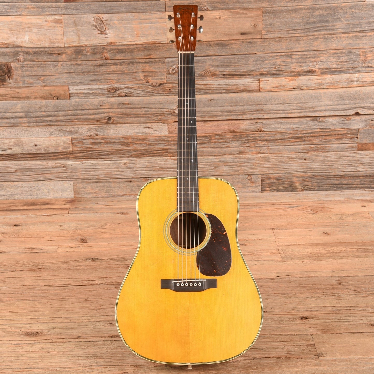 Martin D-28 Authentic 1937 Aged Natural 2025