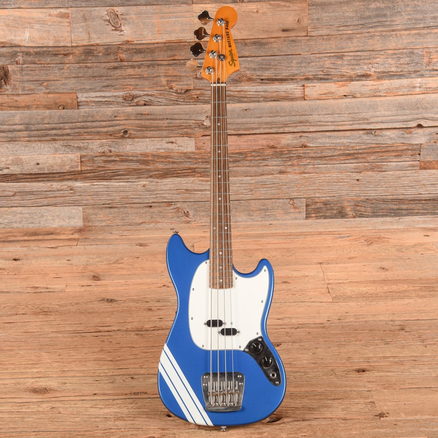 Squier Classic Vibe '60s Competition Mustang Bass Lake Placid Blue with Olympic White Stripes 2023