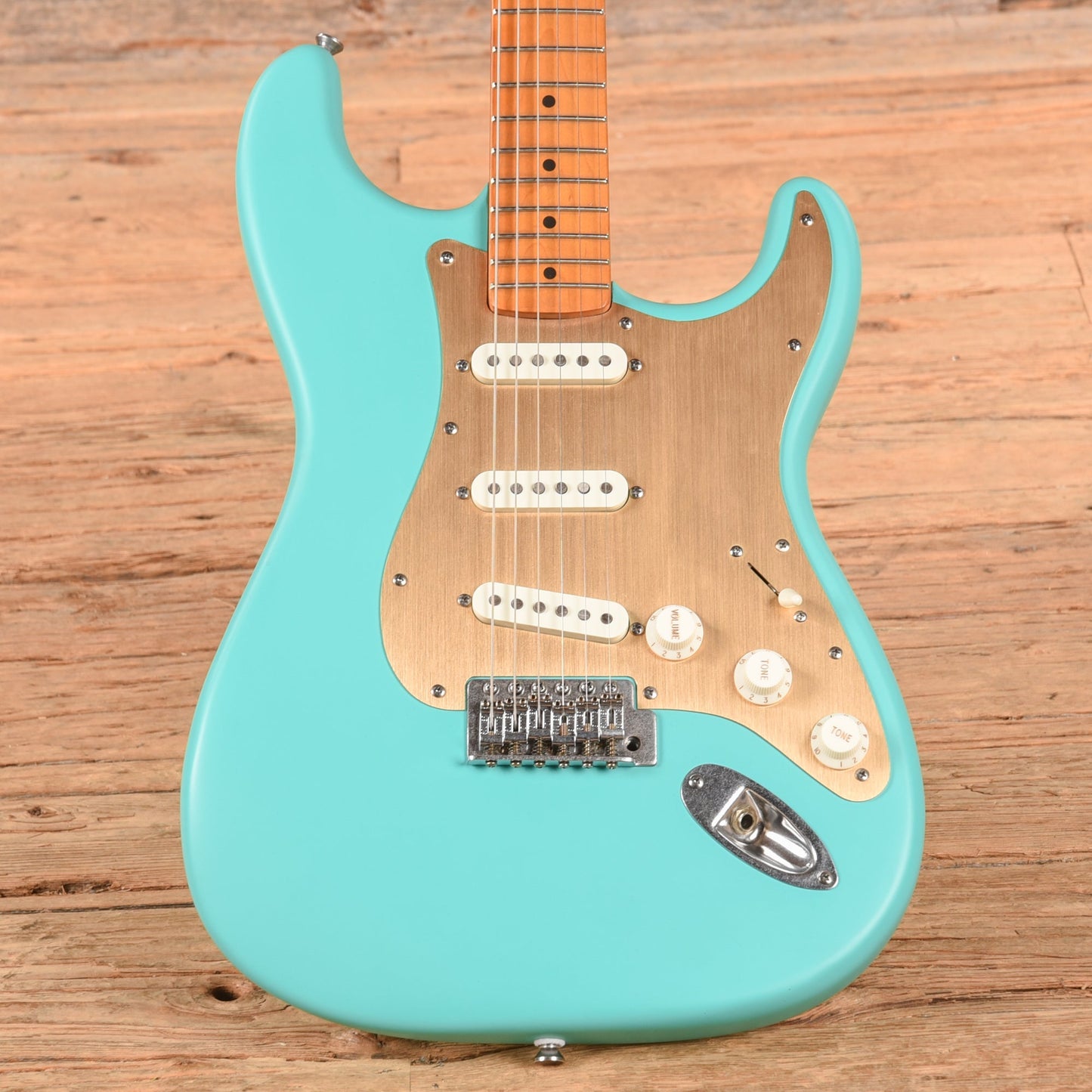 Squier 40th Anniversary Vintage Edition Stratocaster Satin Sea Foam Green