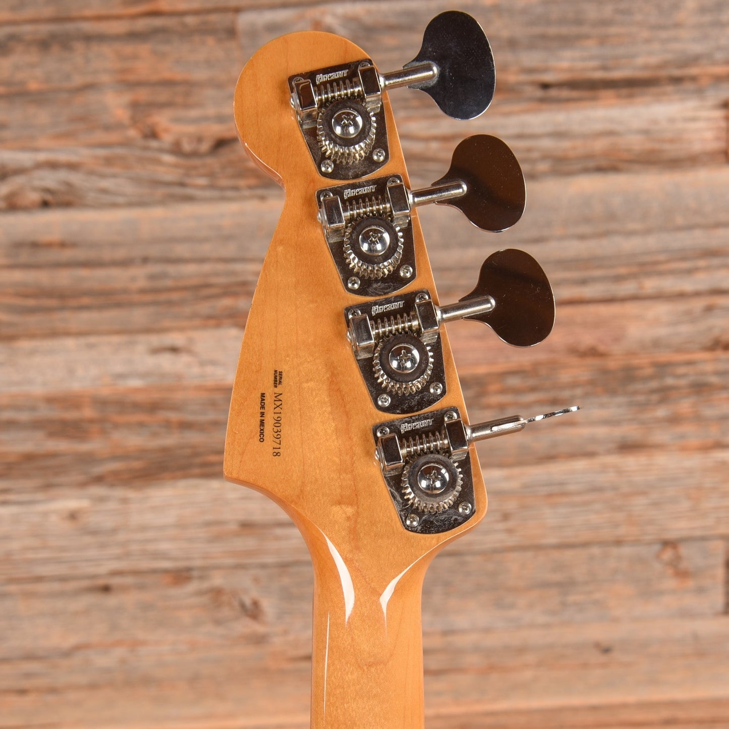 Fender Vintera '60s Mustang Bass Fiesta Red 2019