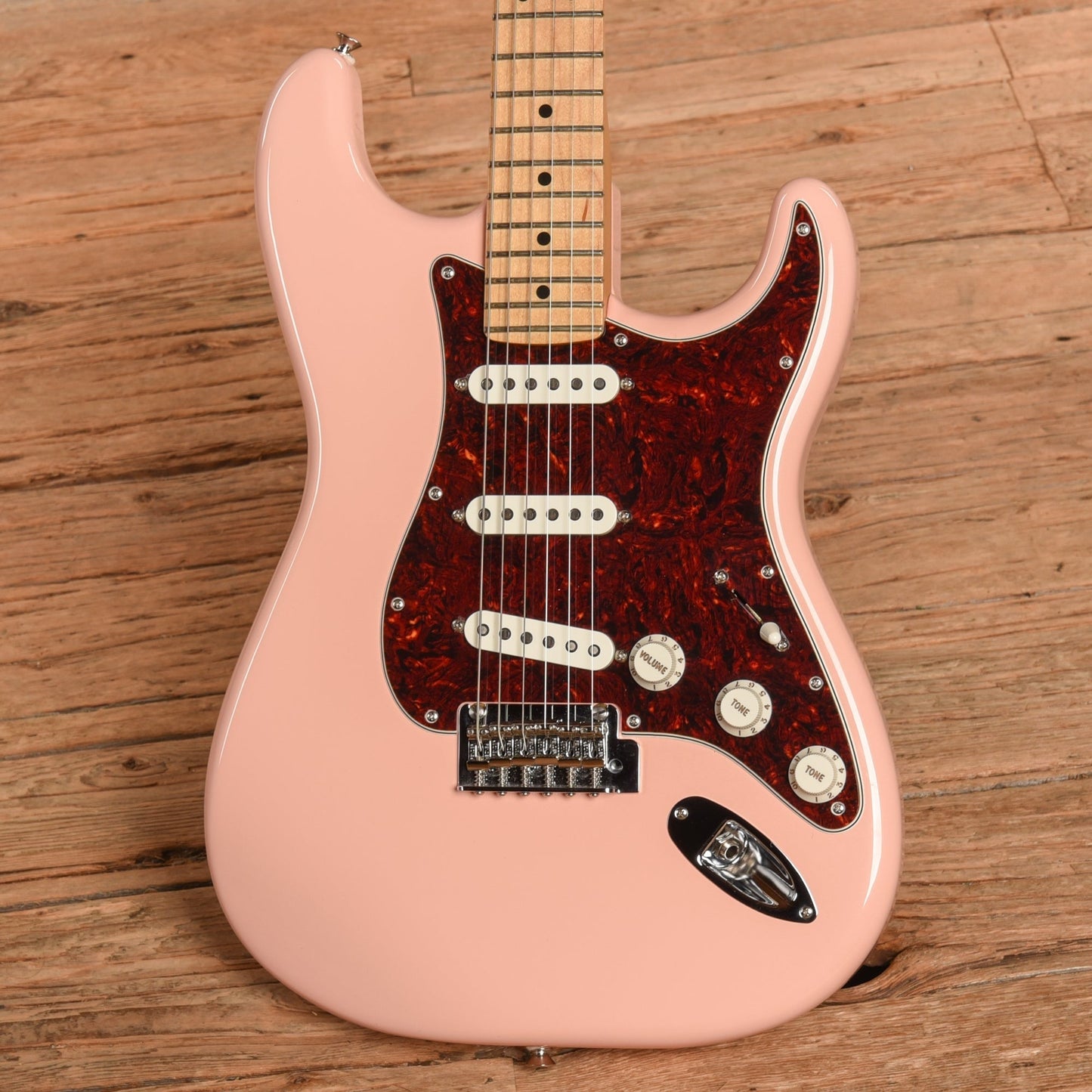 Fender Limited Edition Player Stratocaster Shell Pink 2021