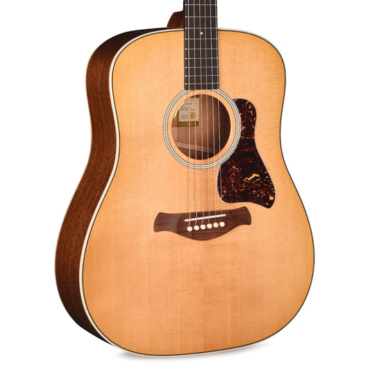 Taylor Special Edition Gold Label Trey Hensley 510e Torrefied Spruce/Mahogany Antique Blonde
