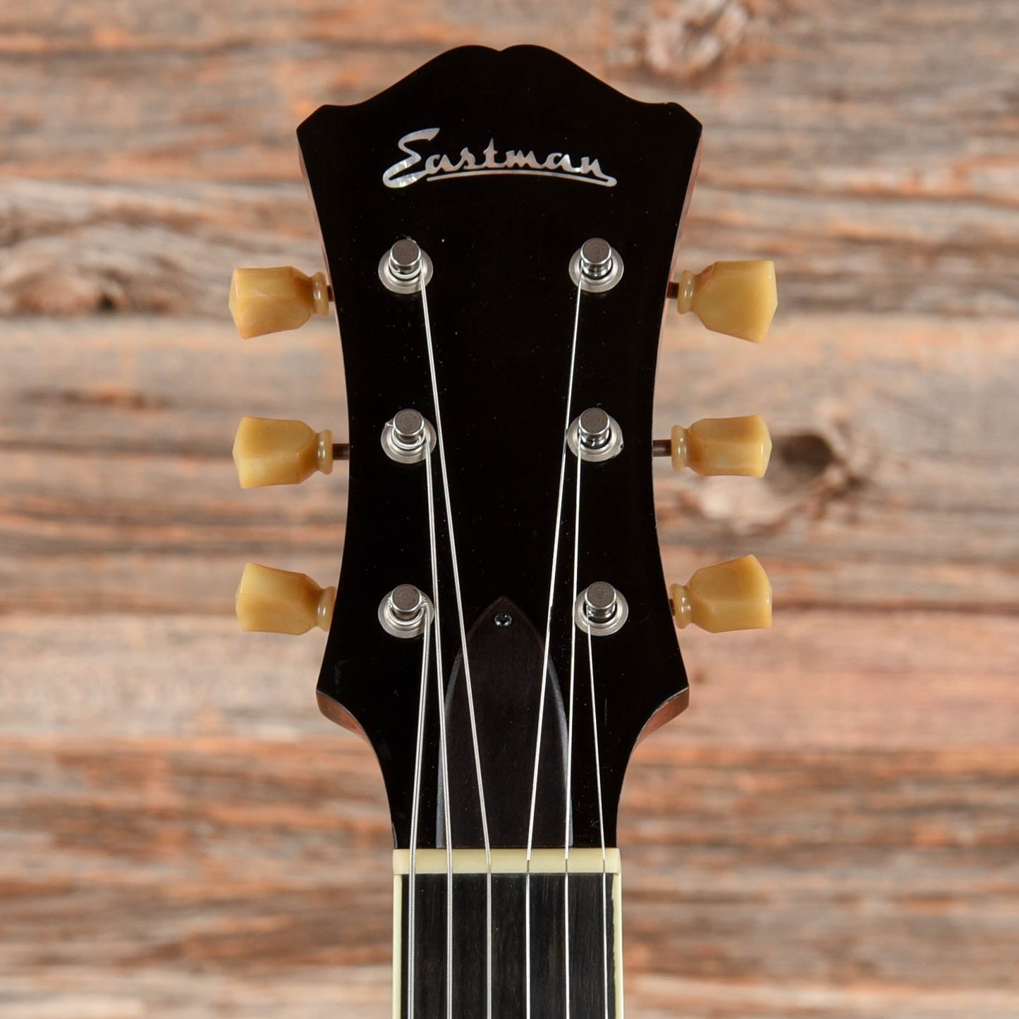 Eastman T64/V Thinline with Bigsby Classic 2022