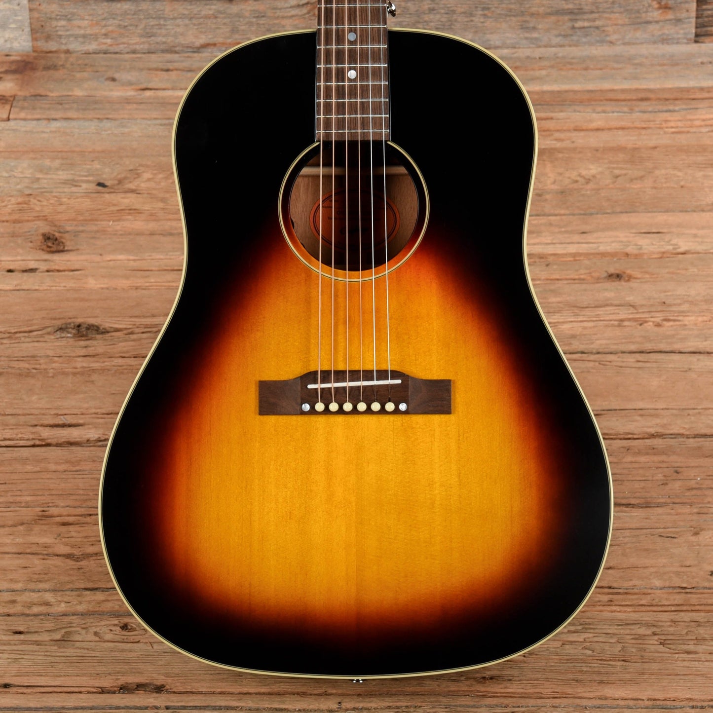 Epiphone J-45 Sunburst 2024