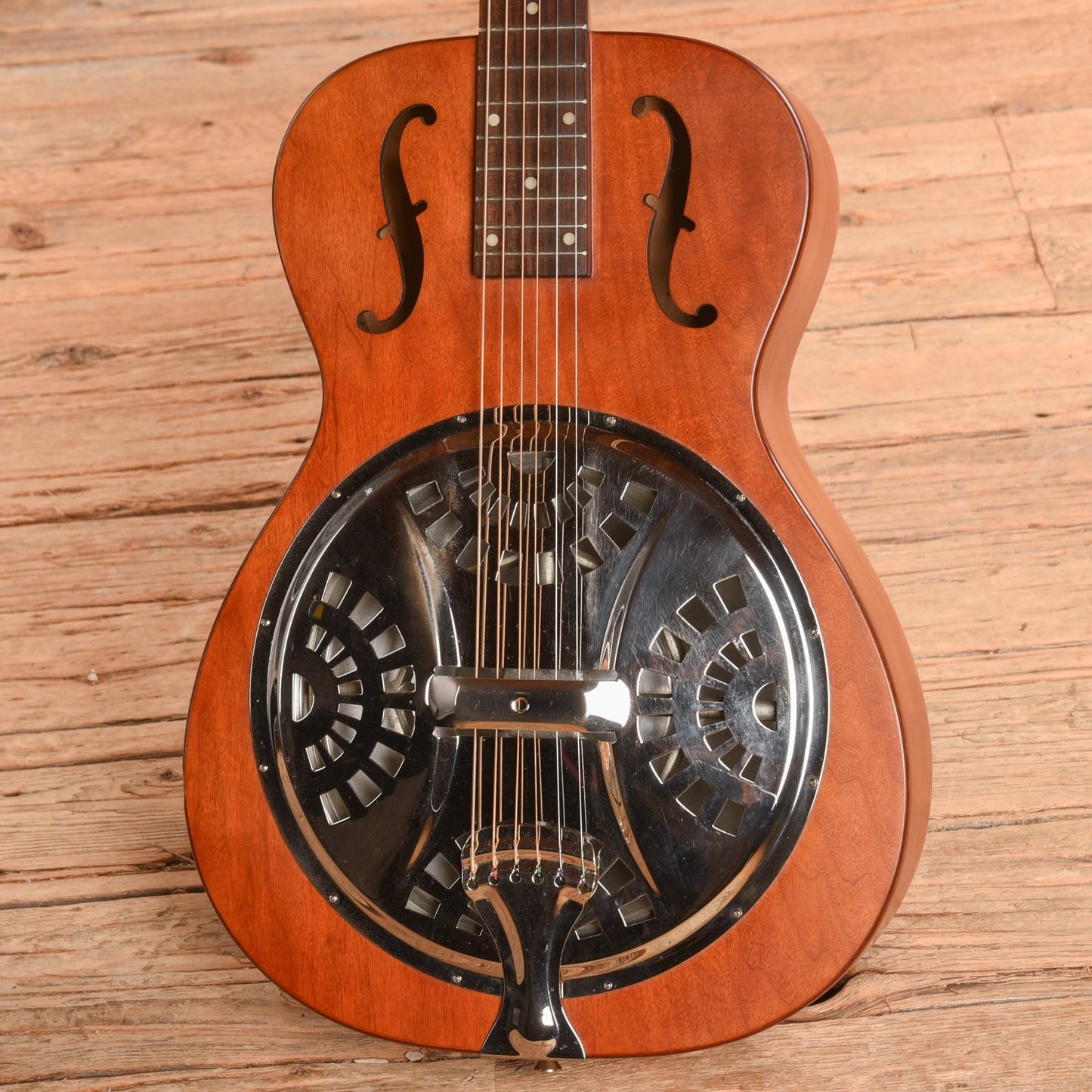 Dobro Hound Dog Round Neck Brown