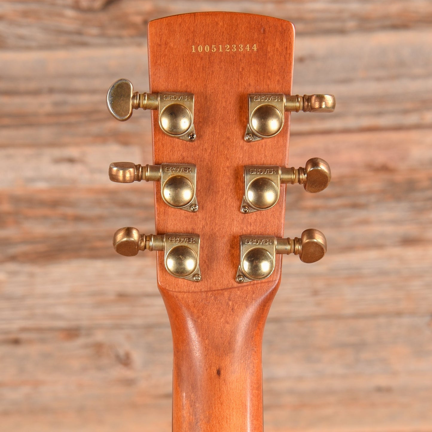 Dobro Hound Dog Round Neck Brown