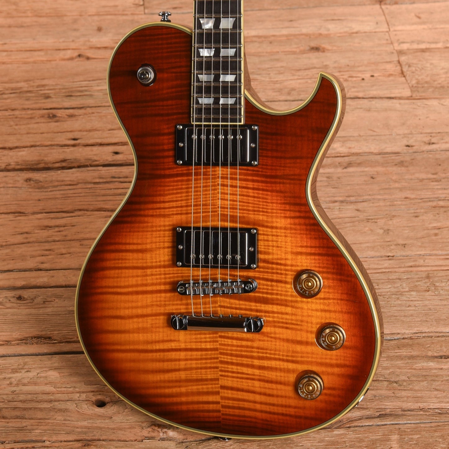 Schecter Solo-6 Custom Sunburst 2011
