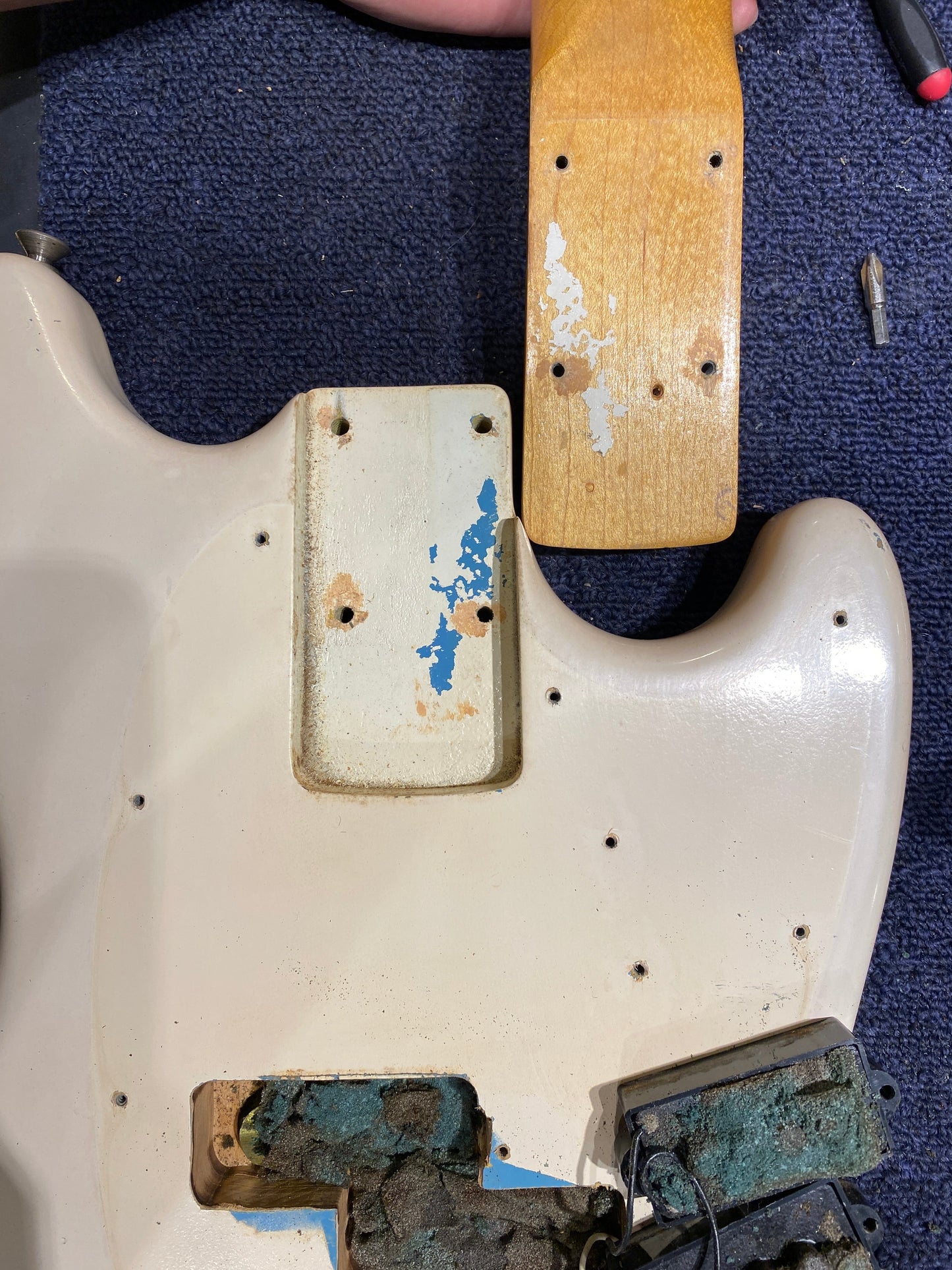 Fender Mustang Bass White 1966