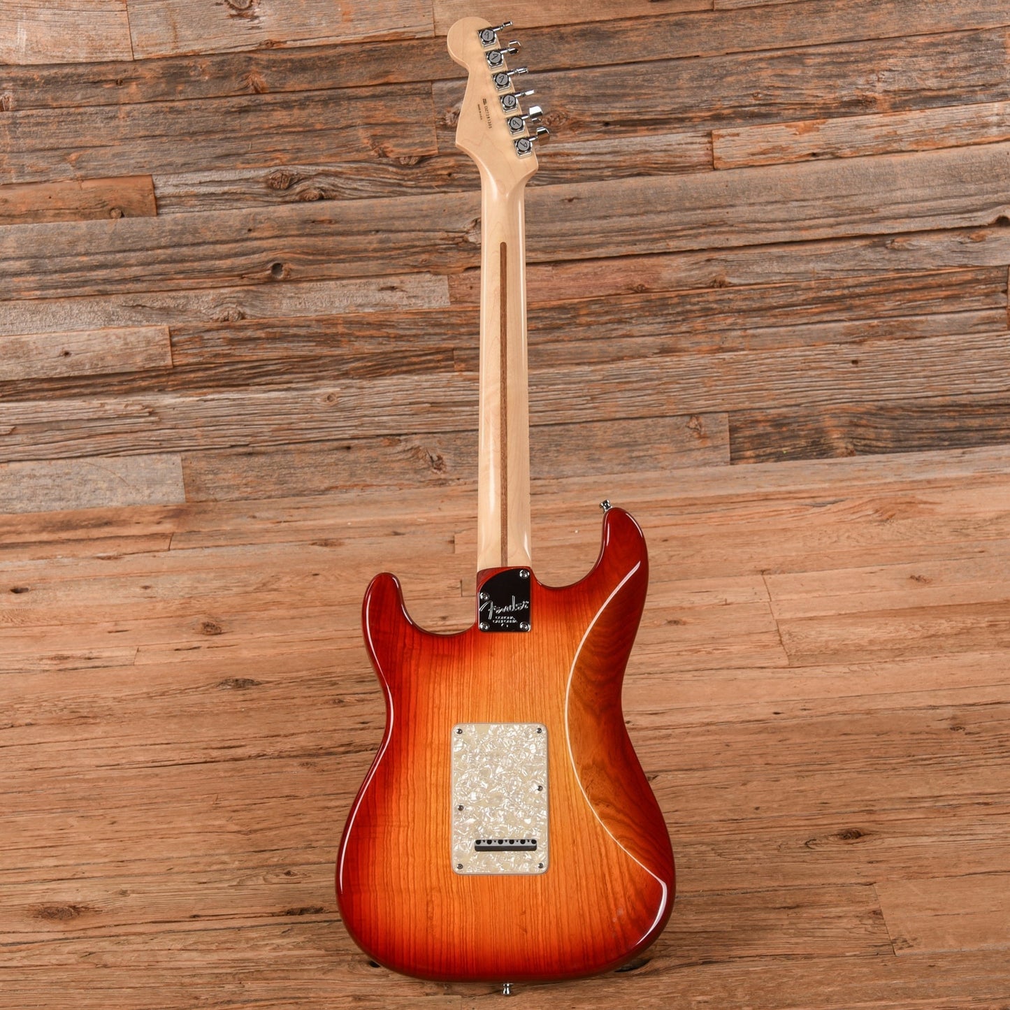 Fender American Deluxe Stratocaster Cherry Sunburst 2008