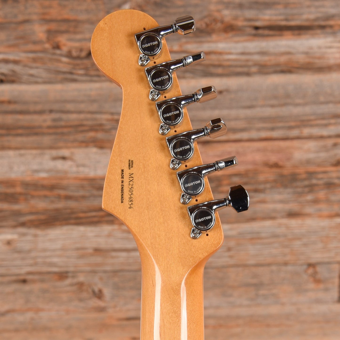 Fender Artist Kurt Cobain Jaguar Sunburst 2025
