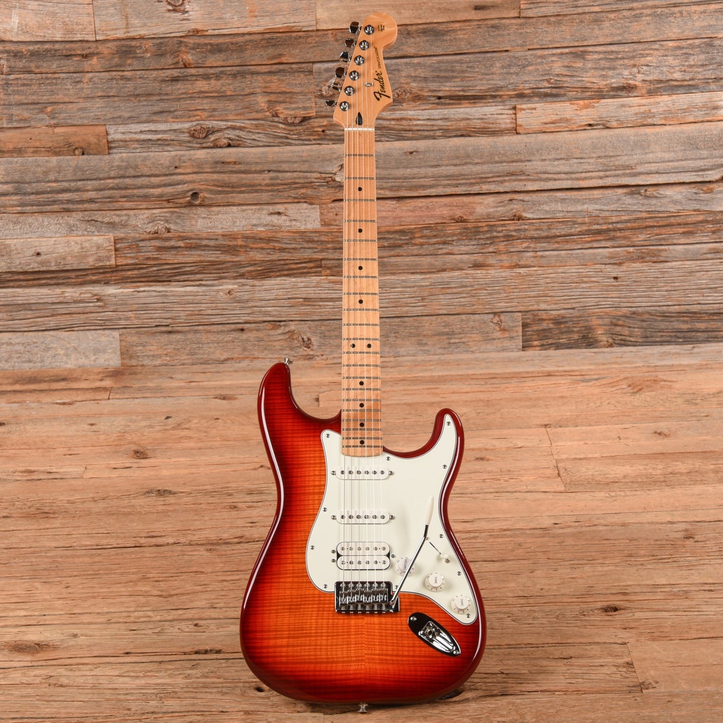 Fender Standard Stratocaster HSS Plus Top Cherry Sunburst 2017