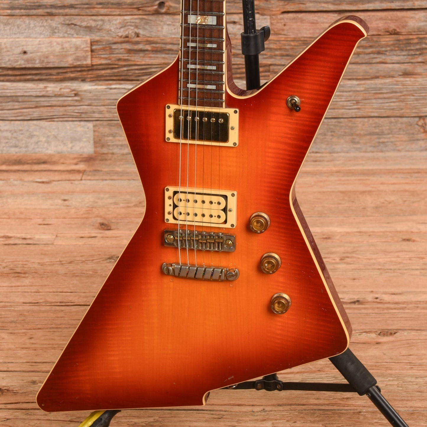 Ibanez Destroyer II Sunburst 1982