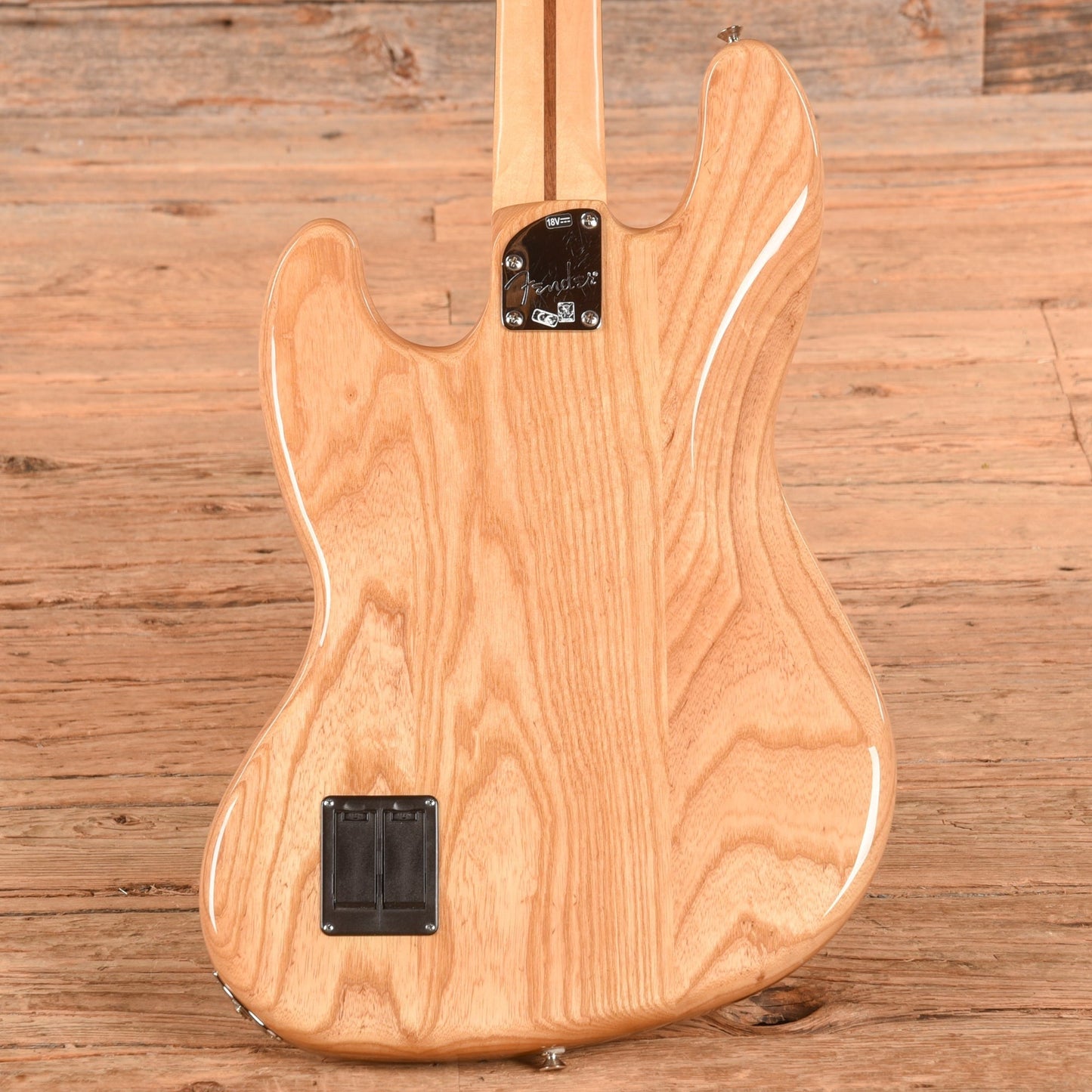 Fender Deluxe Active Jazz Bass Natural 2020