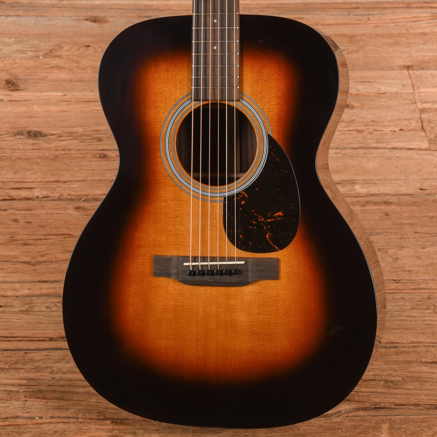 Martin Standard Series OM-21 Sunburst 2024