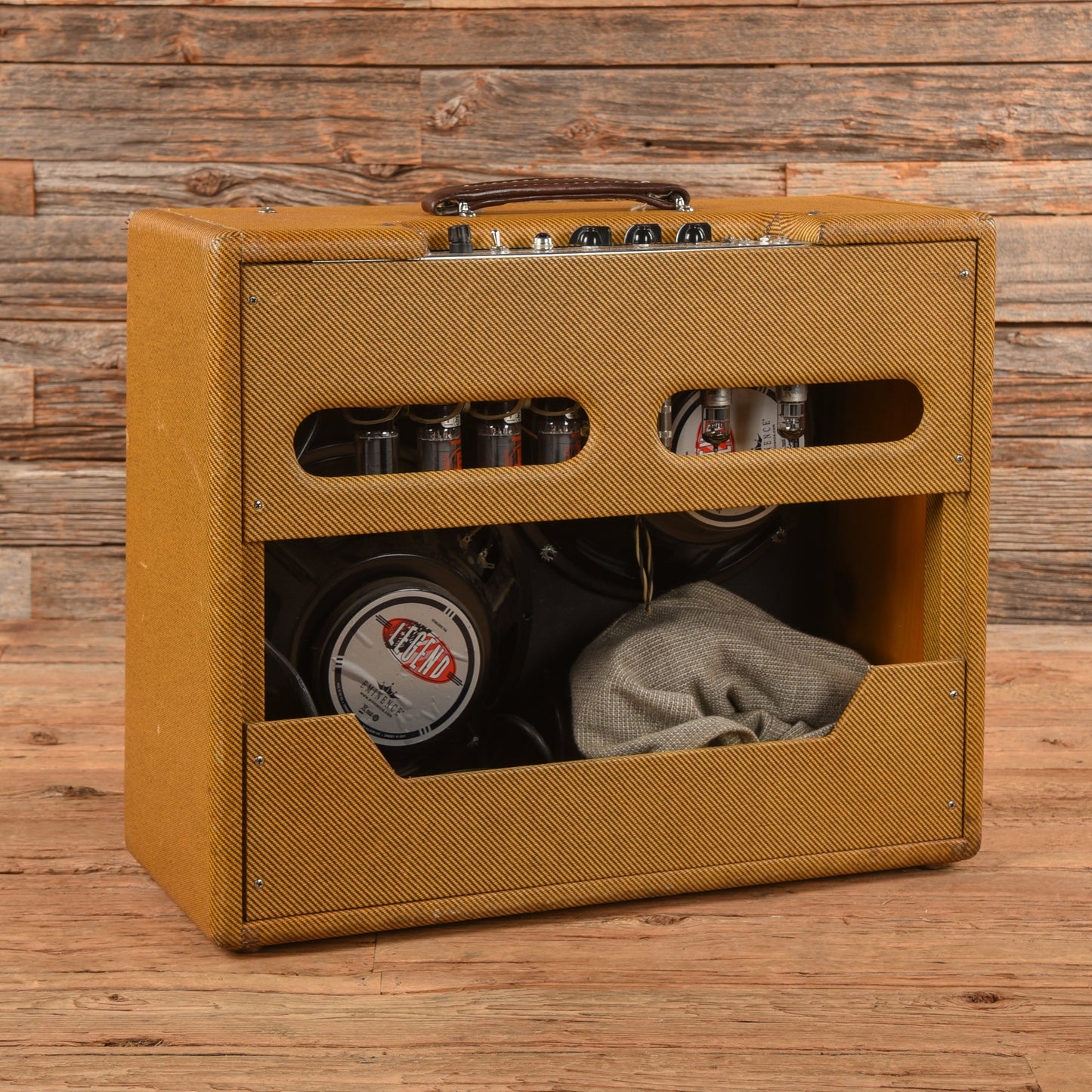 Victoria Double Deluxe 40-Watt 2x12" Guitar Combo Amp