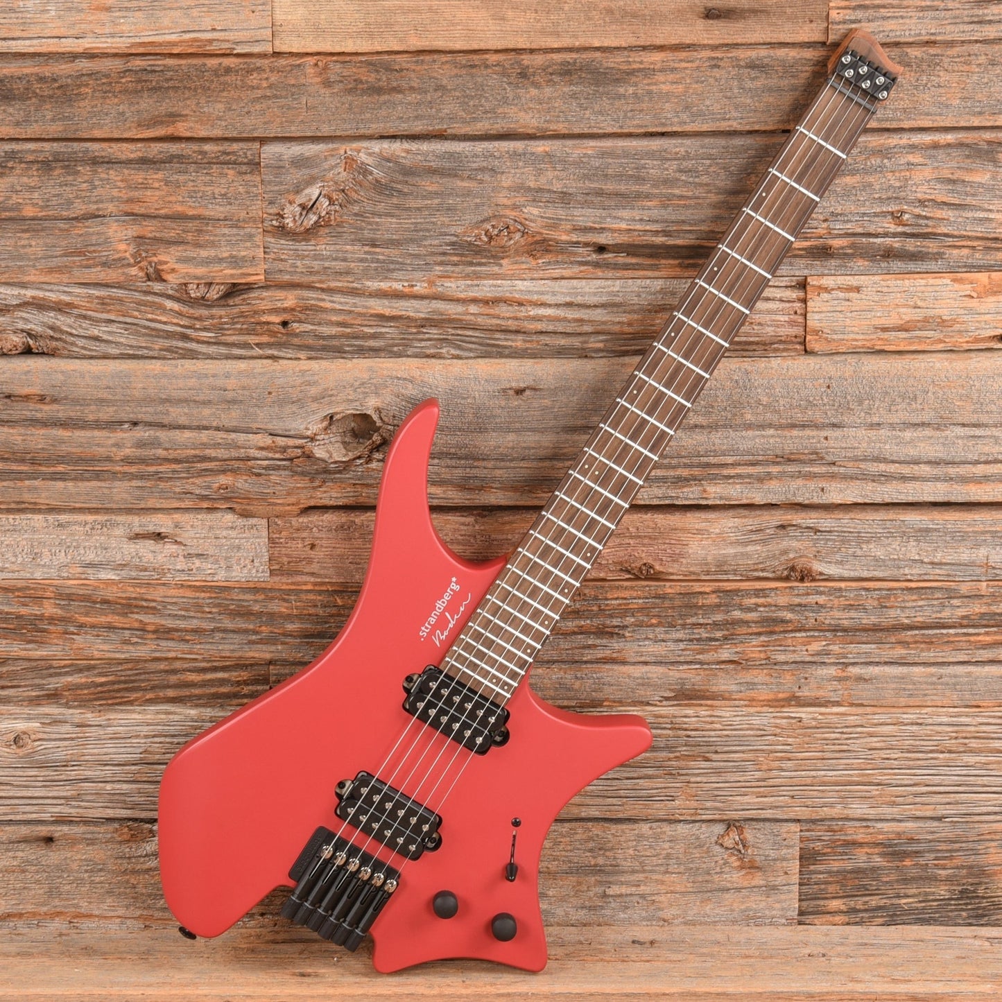 Strandberg Boden Essential 6 Red