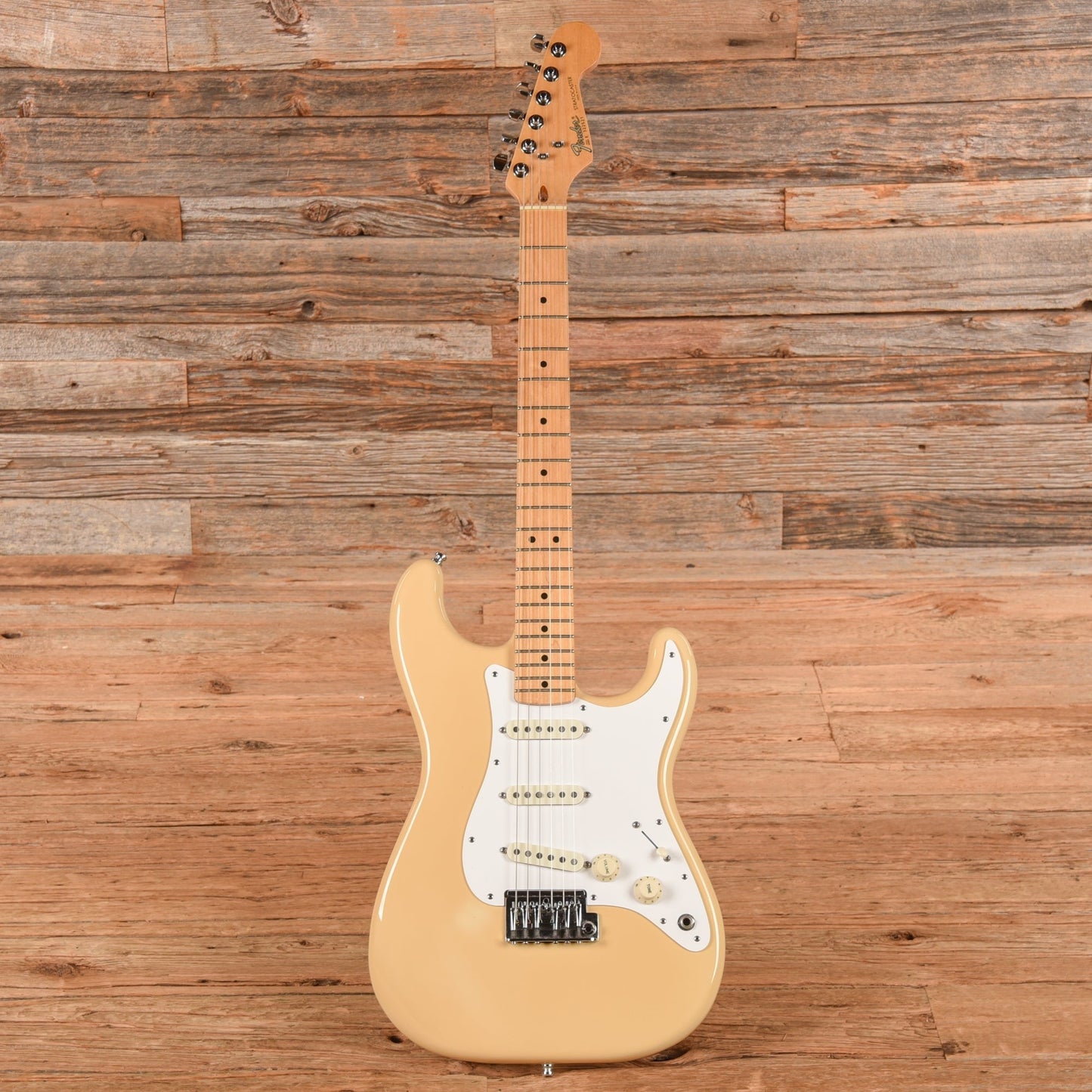 Fender Standard Stratocaster (2-Knob) Ivory White 1984