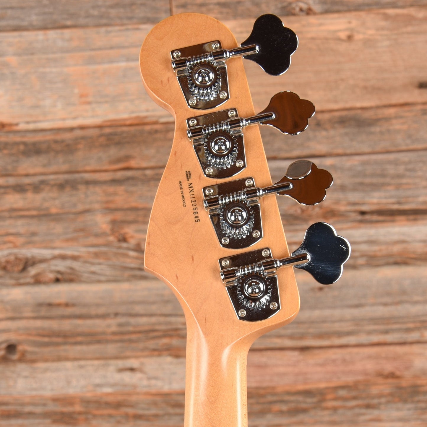 Fender Standard Jazz Bass Sunburst 2011