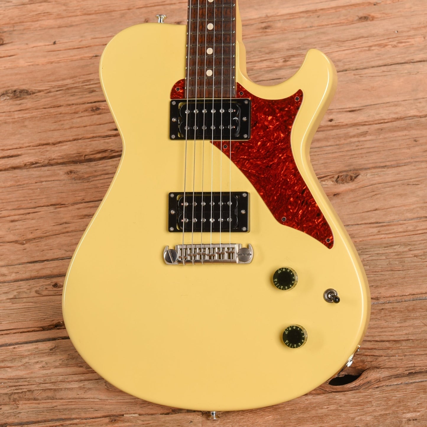 Knaggs Kenai J Yellow