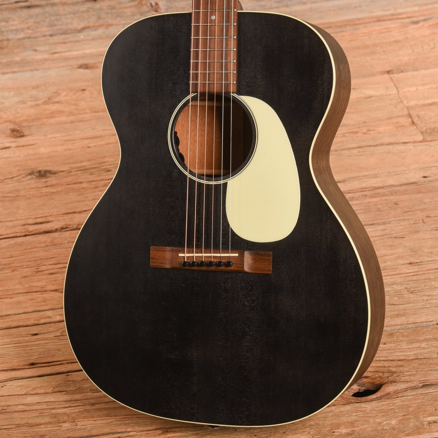 Martin 000-17 Black Smoke