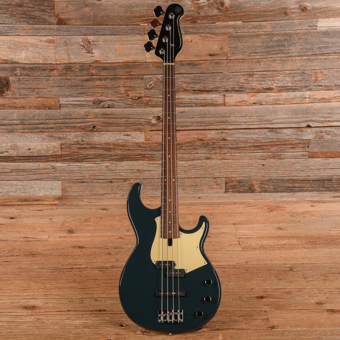 Yamaha BB434 Broad Bass Green 2025