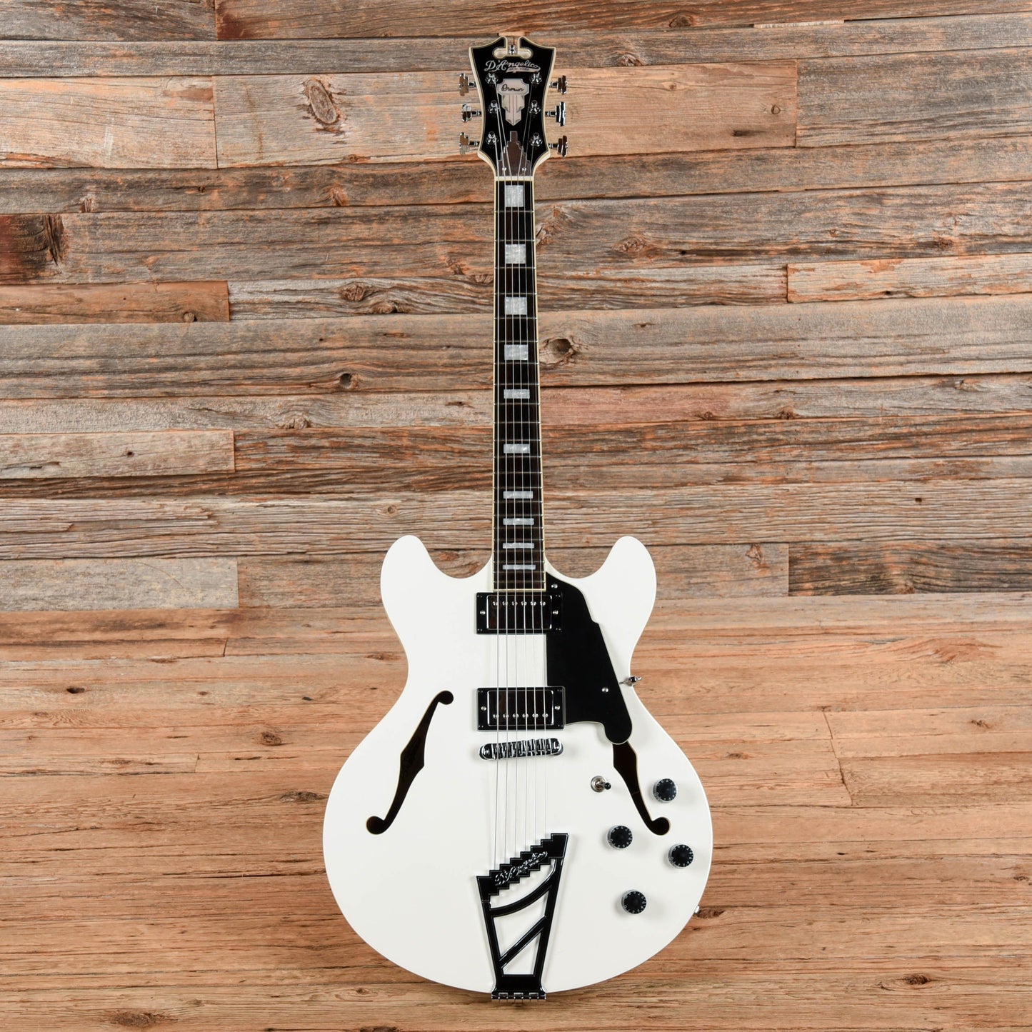 D'Angelico Premier DC White
