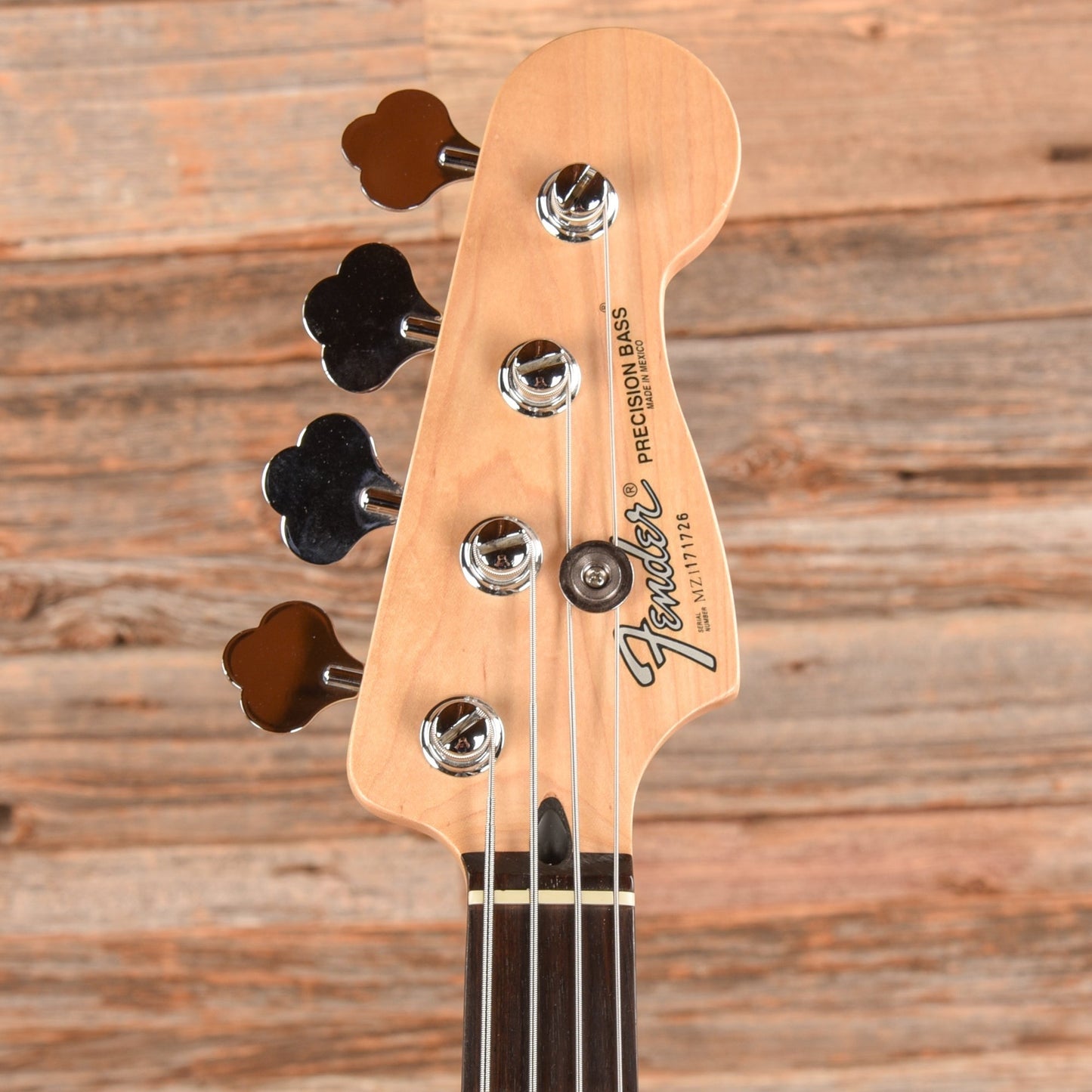 Fender Mark Hoppus Bass Daphne Blue 2002
