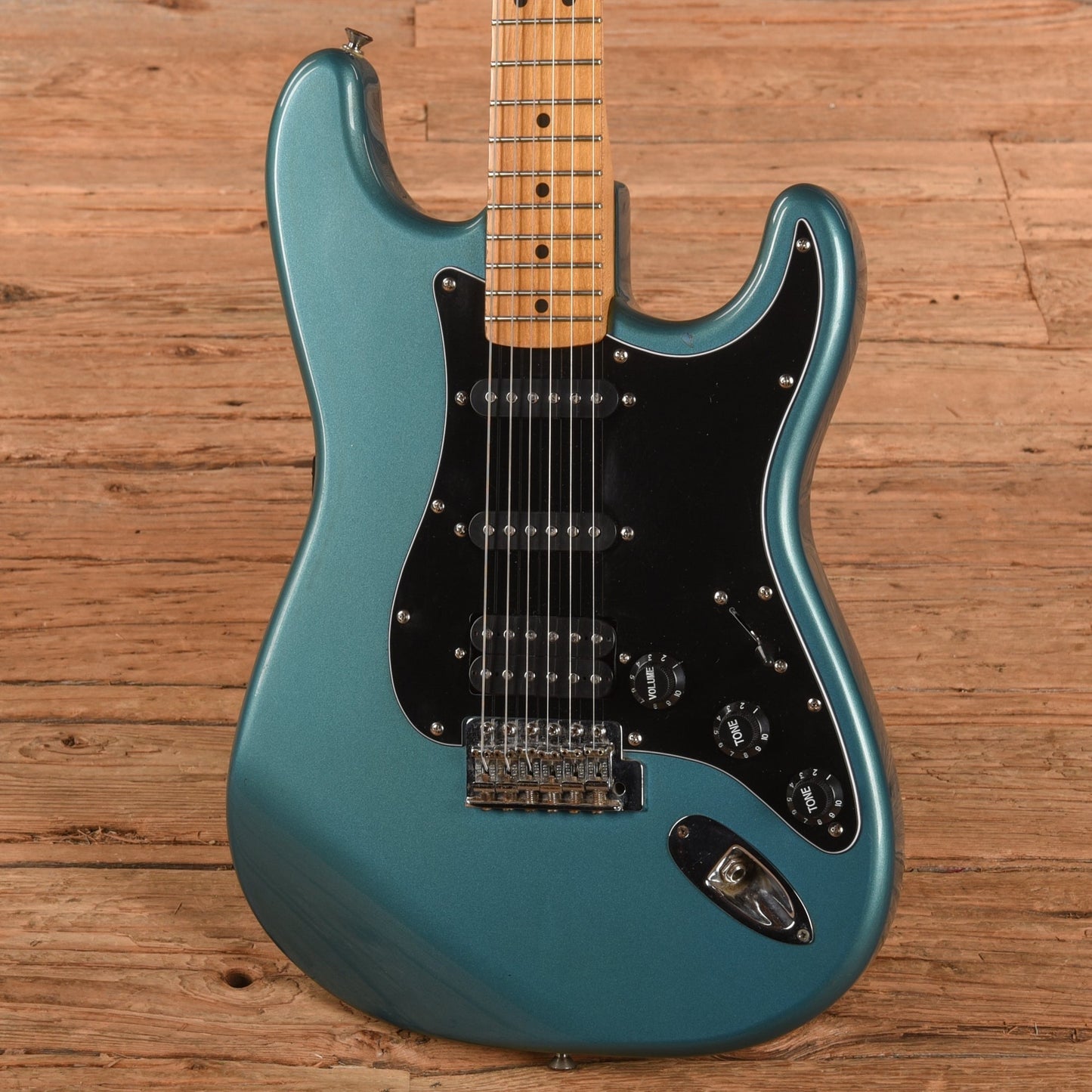 Fender Standard Stratocaster Lake Placid Blue 1993