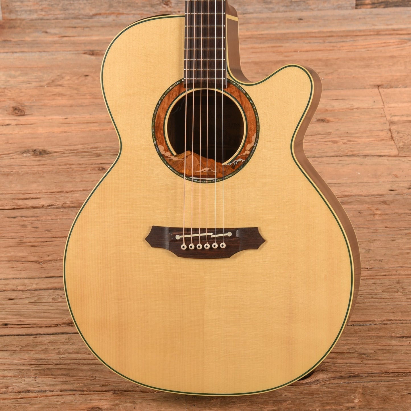 Takamine LTD 99 The Mountain Natural 1999