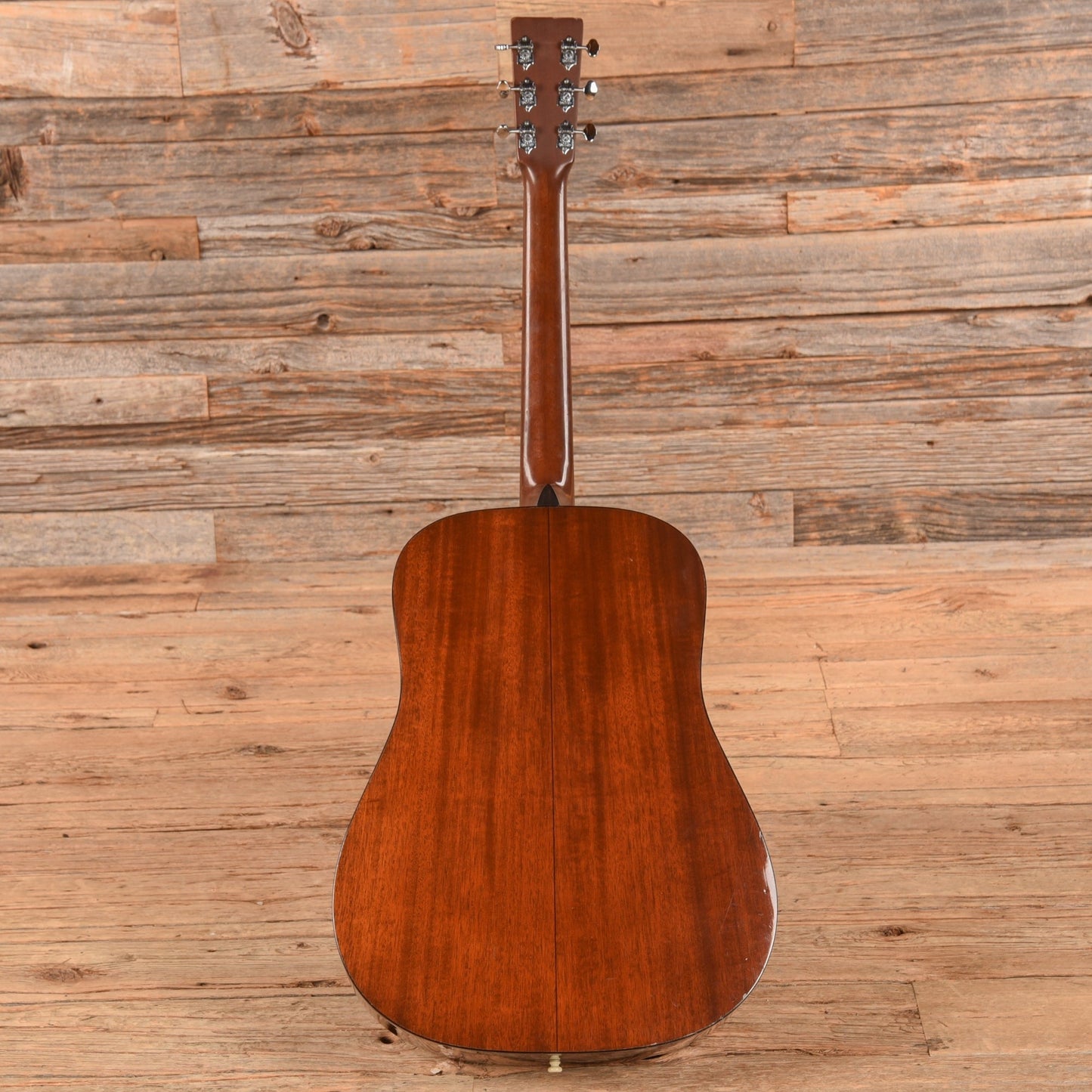 Martin D-18V Natural 1999