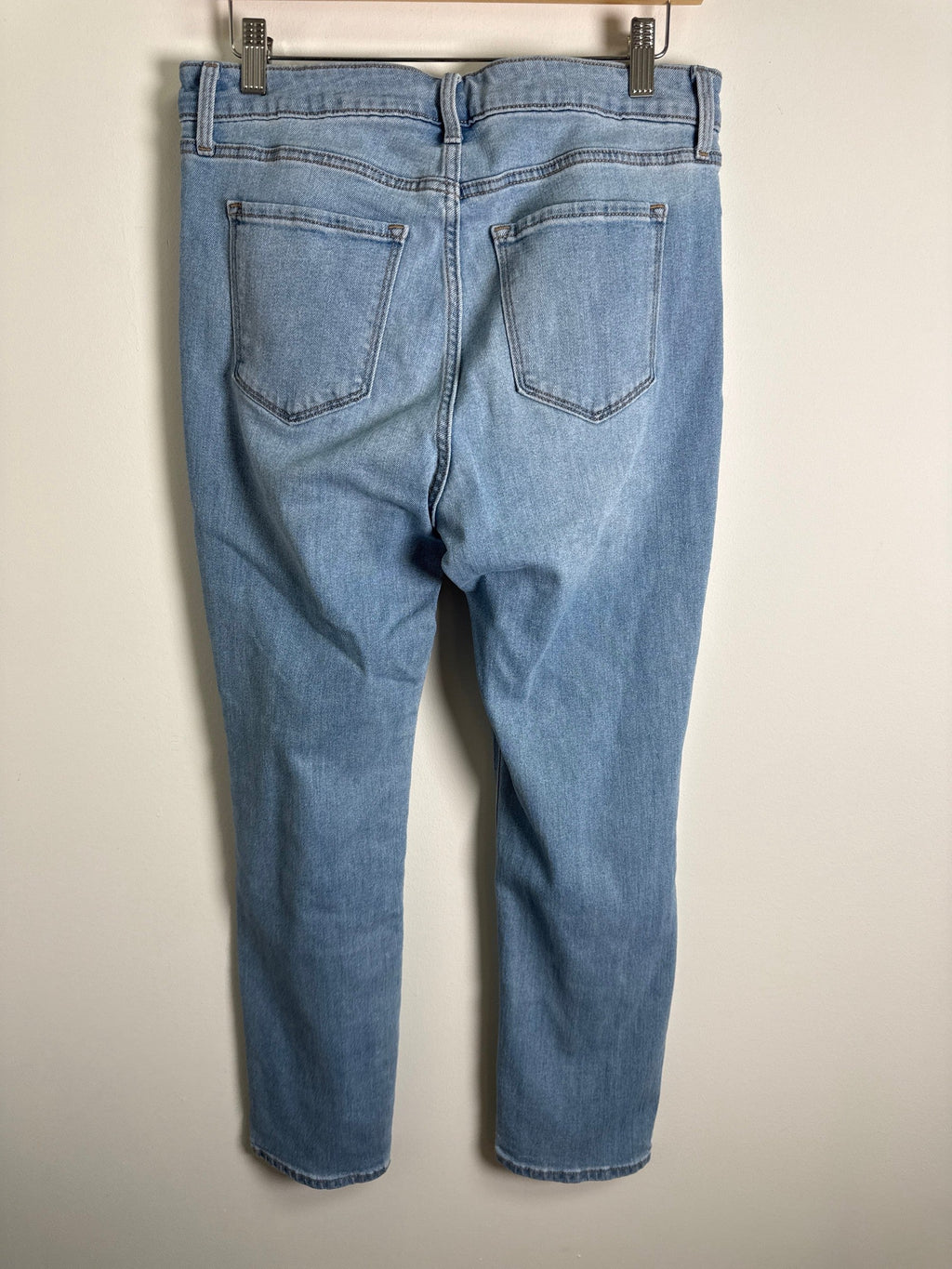 Old Navy Wow Straight 28" Inseam Jeans, 10 Short