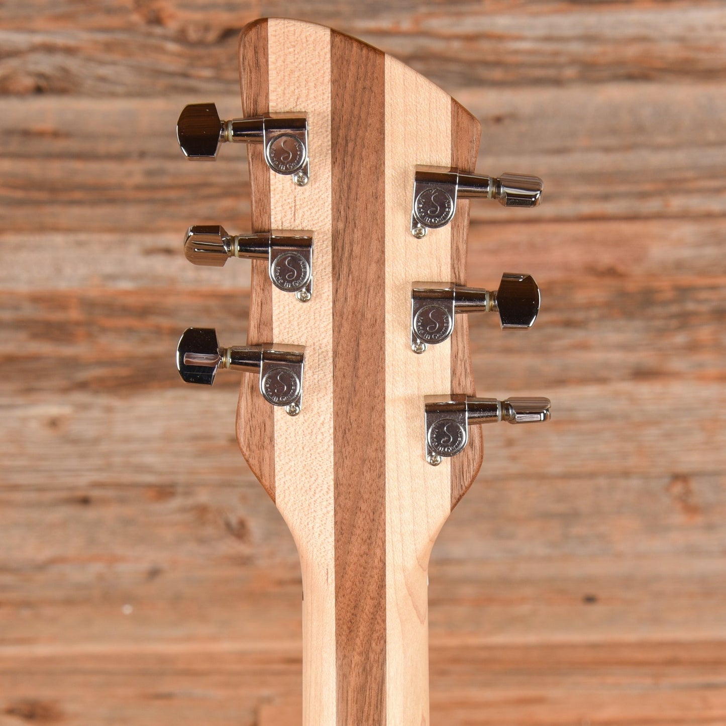 Rickenbacker 360W Walnut 2018