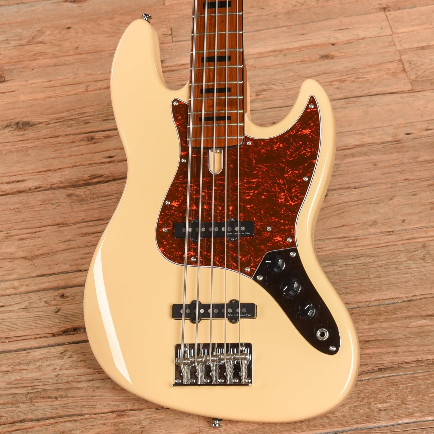 Sire Marcus Miller V5 5-String White