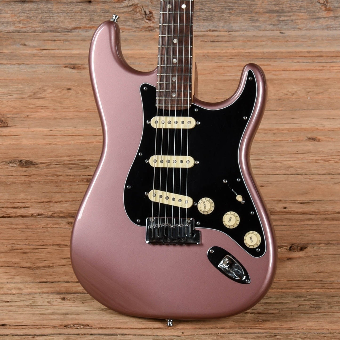 Fender American Deluxe Stratocaster Burgundy Mist Metallic 2013