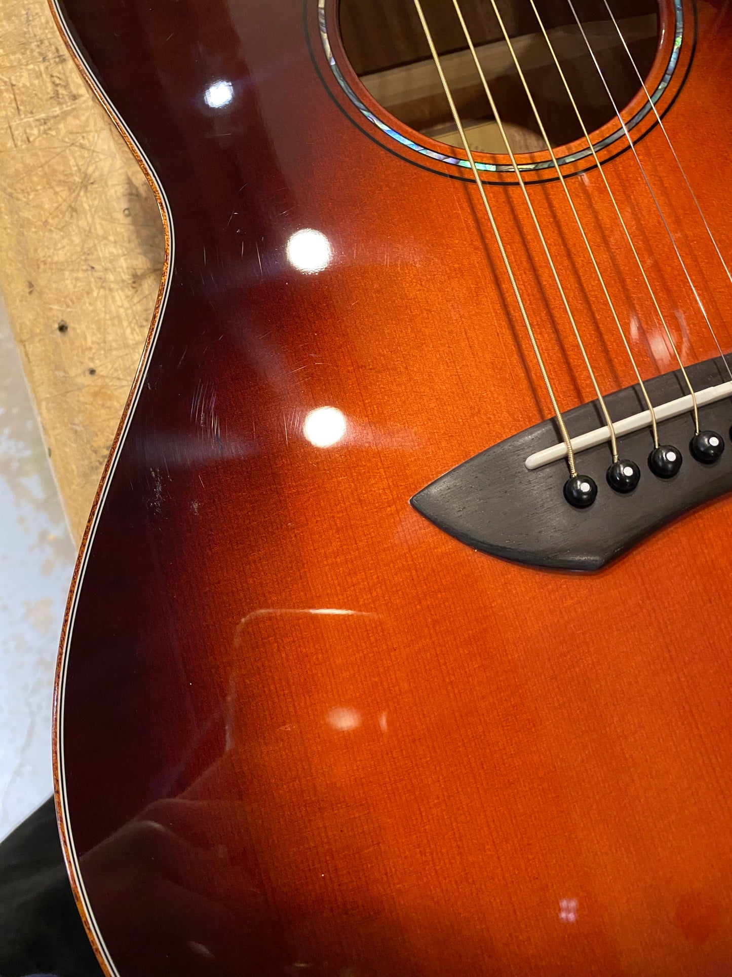 Yamaha CSF3M Parlor Acoustic/Electric Guitar Tobacco Sunburst